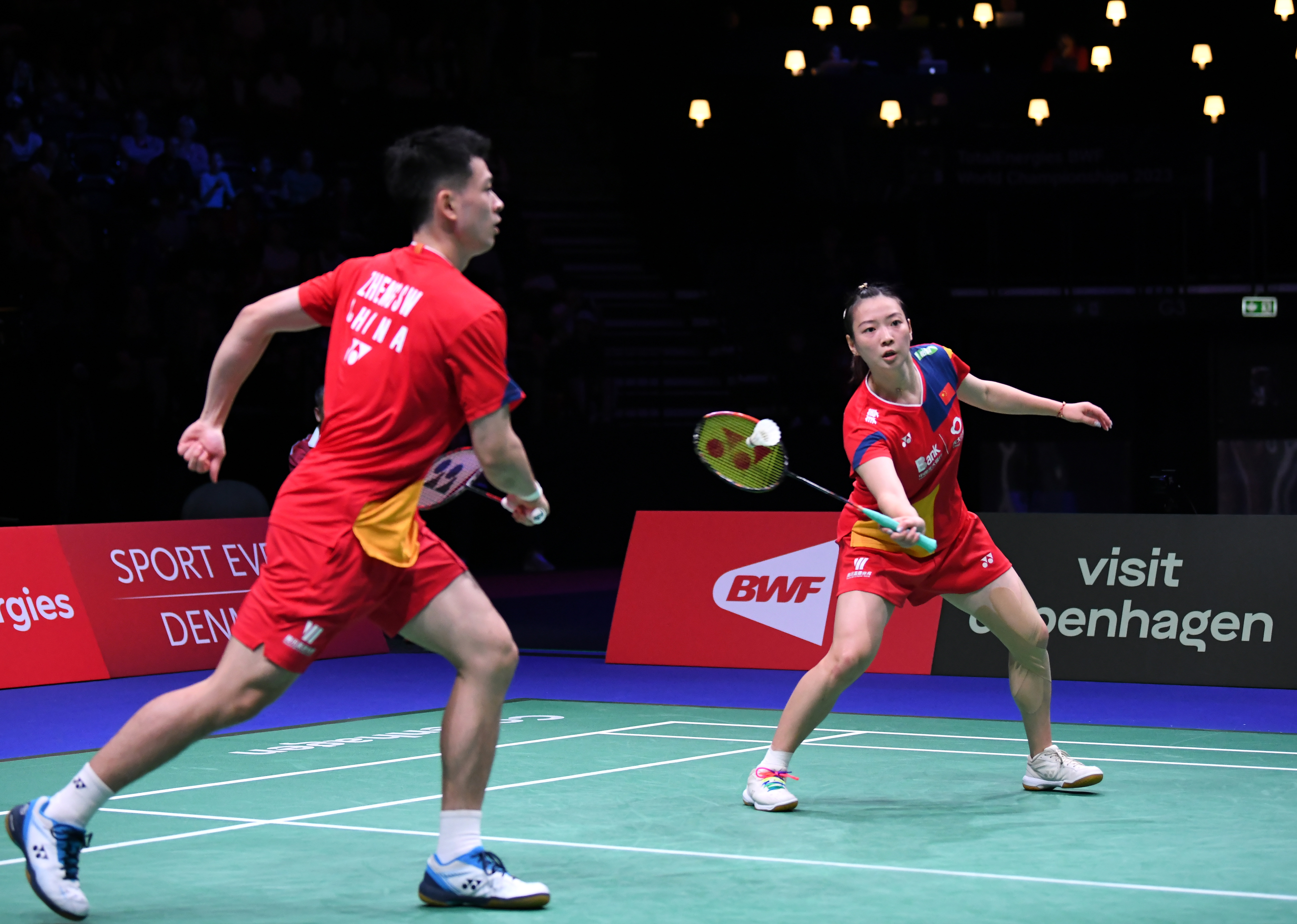 为观众提供 为观众提供